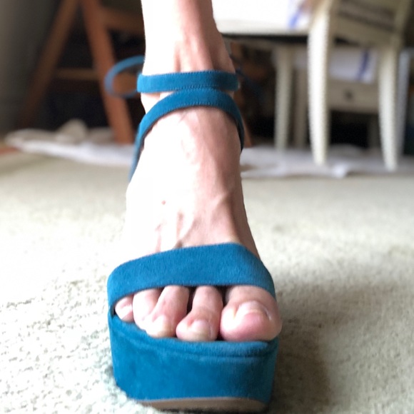 Sergio Rossi suede, platform wedge sandals US 7 - Picture 2 of 6